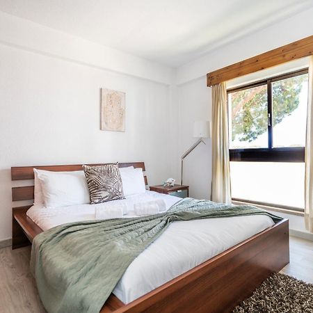 Lovely 1Bed Flat Short Walk To The Marina Vilamoura Quarteira Esterno foto