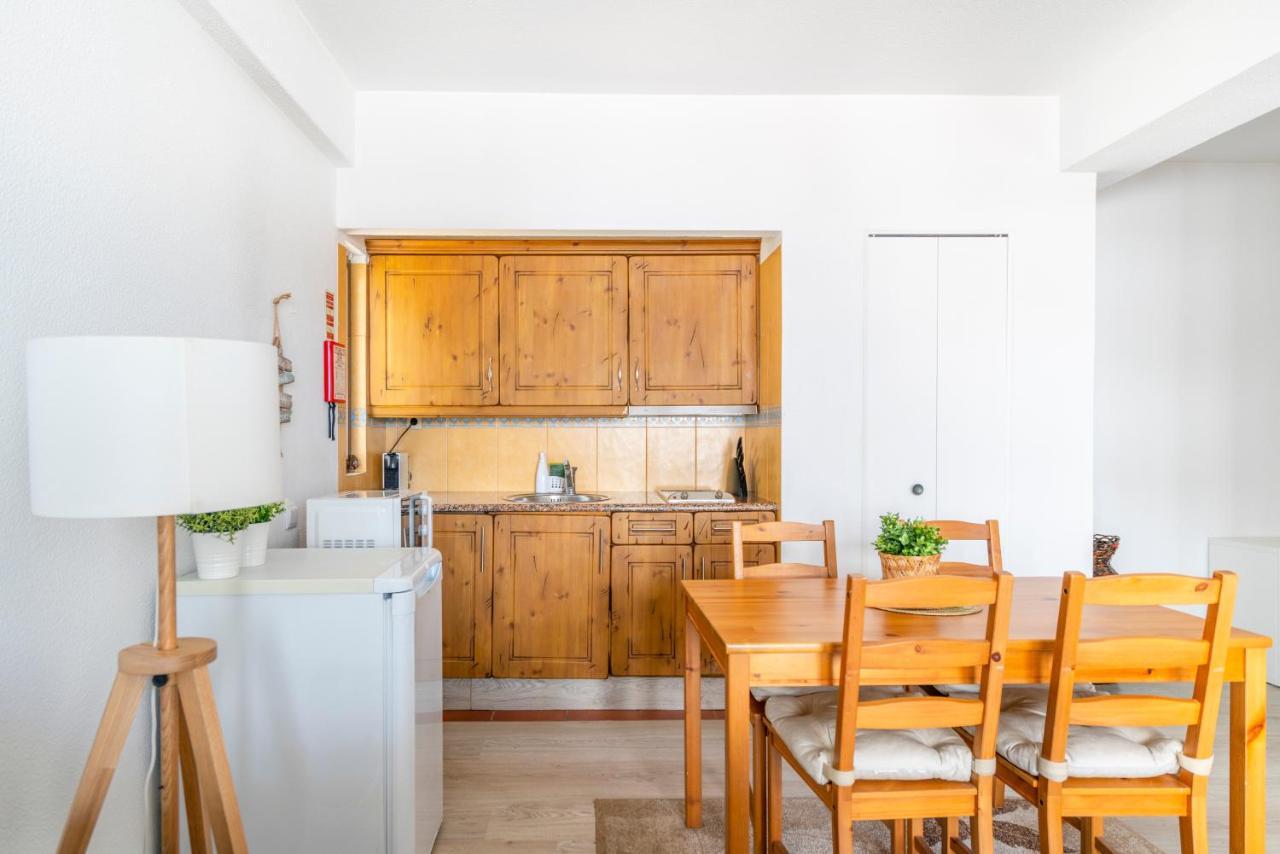 Lovely 1Bed Flat Short Walk To The Marina Vilamoura Quarteira Esterno foto